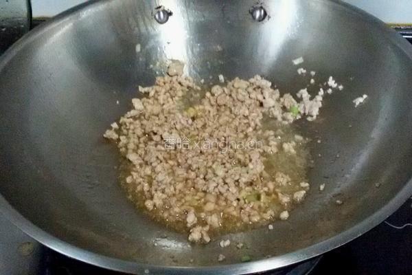 微波肉末茄子的做法图解2