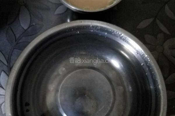 蒸千层饼的做法图解1