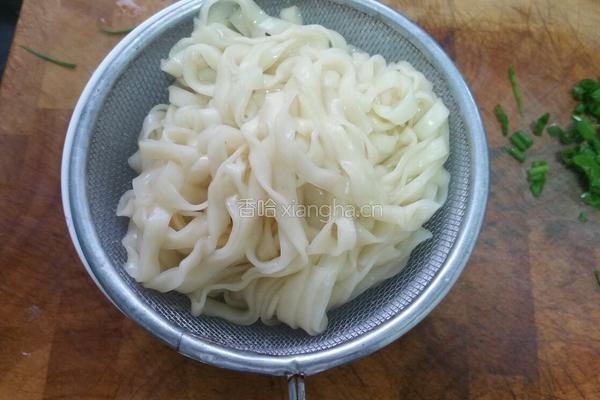 葱花面的做法图解3