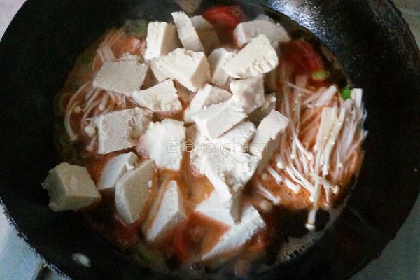金针菇炖冻豆腐的做法图解7