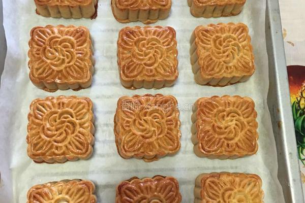 黄莲蓉月饼的做法图解16