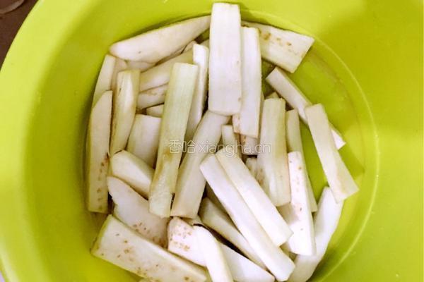 正宗鱼香茄子的做法图解3