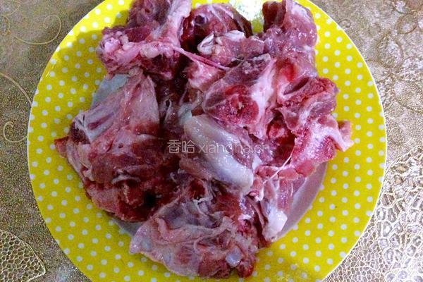 高压锅排骨汤的做法图解1