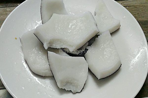 椰子鸡汤的做法图解2
