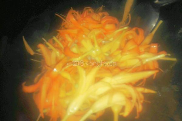 鲜黄花菜炒肉丝的做法图解6