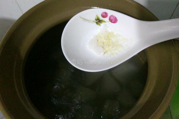 冬瓜薏米排骨汤的做法图解6