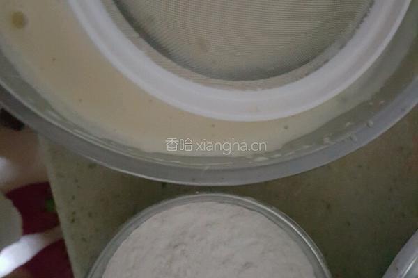用面包机做海绵蛋糕的做法图解4
