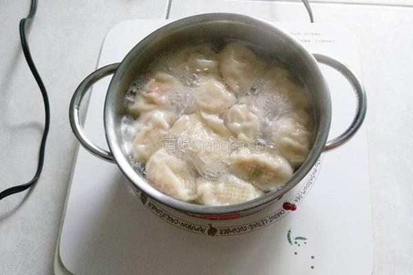 海鲜水饺的做法图解8
