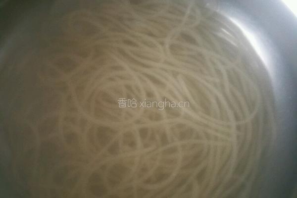 胡萝卜素馅包子的做法图解2