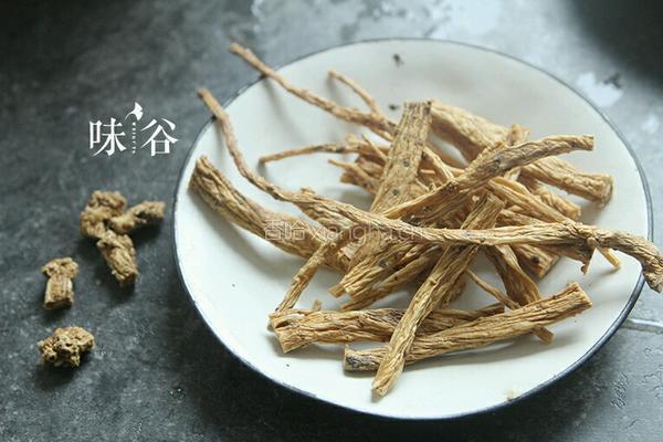 猴头菇炖鸡的做法图解5
