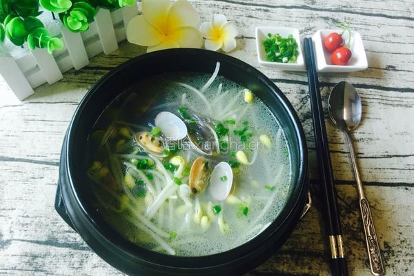 黄豆芽炖粉条的做法图解6