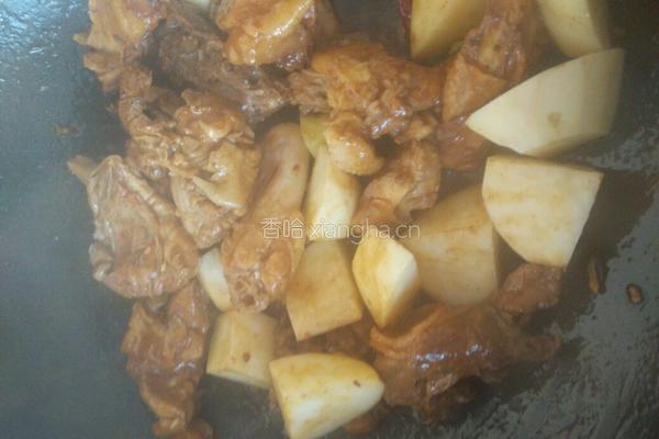 鸡骨架炖土豆的做法图解5
