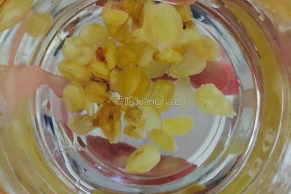 皂米绿豆薏米粥的做法图解1