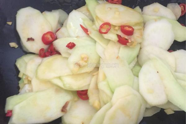 芥蓝炒腊牛肉的做法图解4