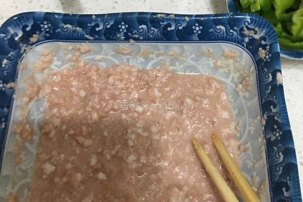 牛肉蒸蛋的做法图解1