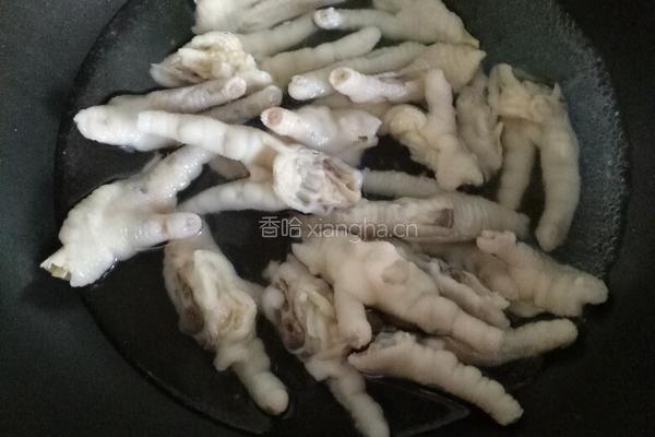 鸡爪煲的做法图解1