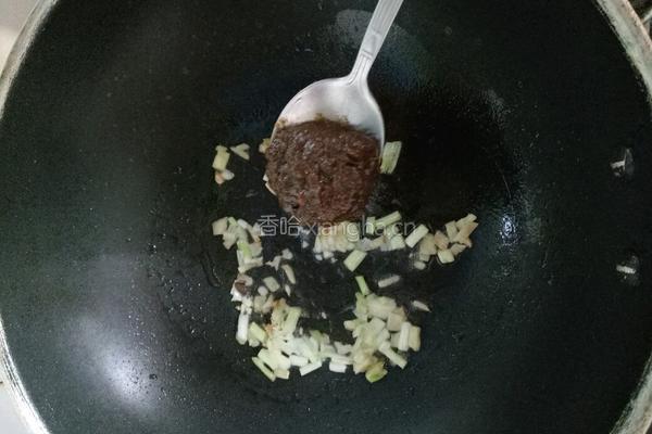鸡爪煲的做法图解4