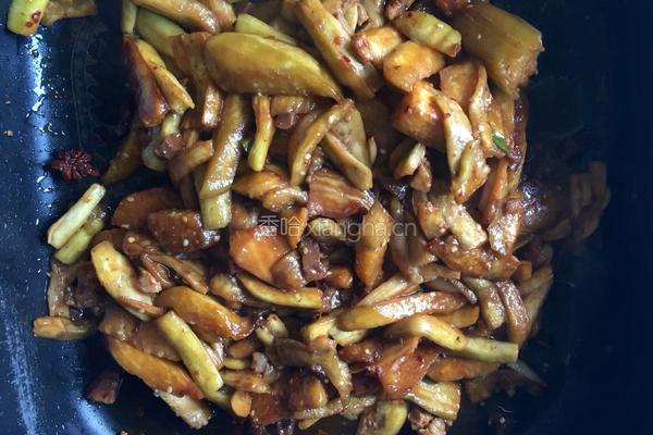 私房肉沫酱爆茄子 的做法图解8