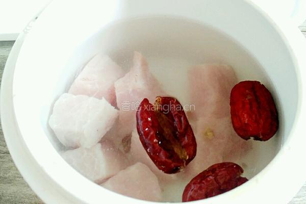 田七炖瘦肉的做法图解4