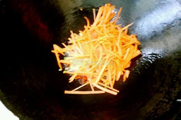 胡萝卜炒土豆的做法图解5
