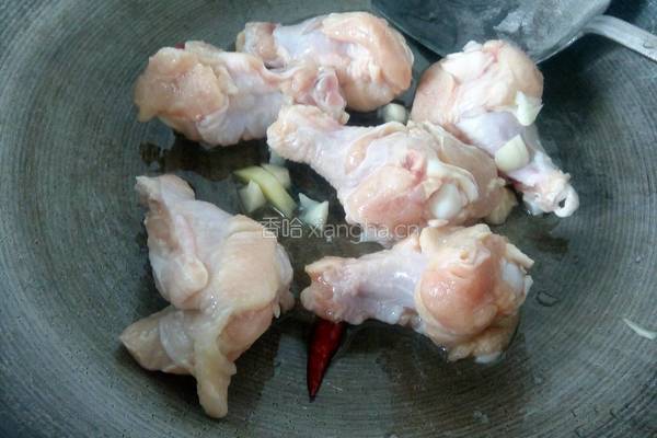 鸡腿炖豆角的做法图解4