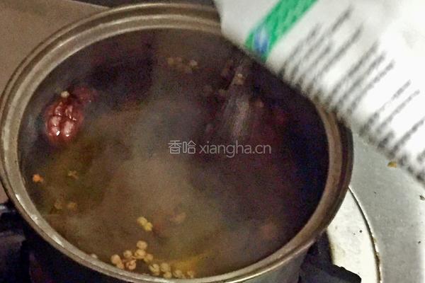 咸鸡蛋的做法图解3