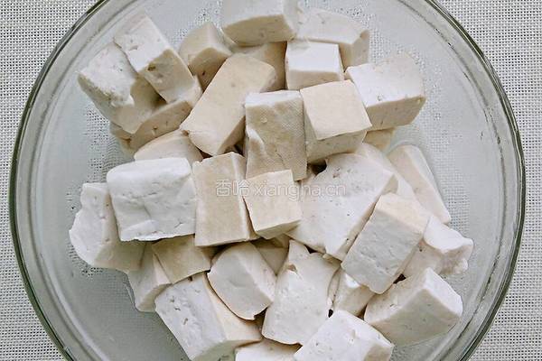 清炒豆腐的做法图解1