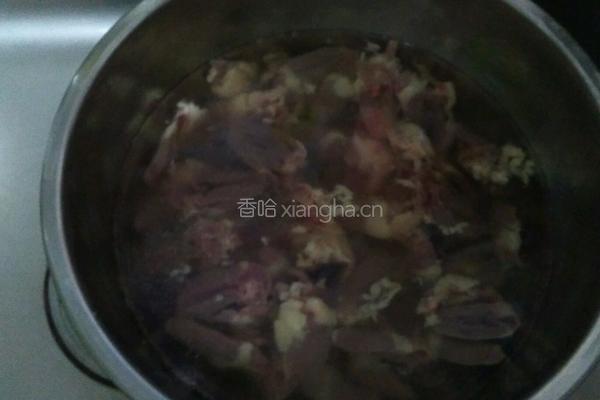 尖椒爆鸡心的做法图解2