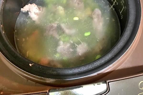 毛豆排骨汤的做法图解5