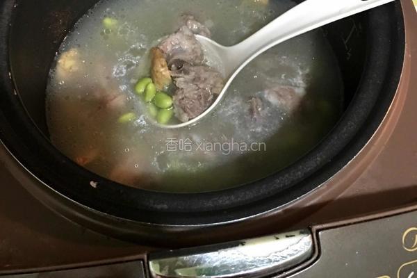 毛豆排骨汤的做法图解6