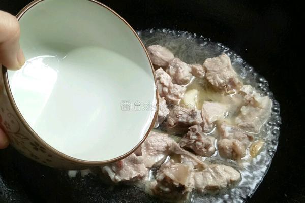芋头炖排骨的做法图解10