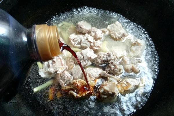 芋头炖排骨的做法图解11