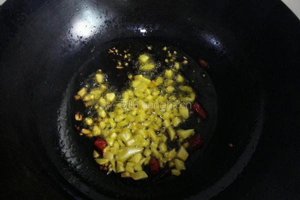 白菜木耳炒肉的做法图解7