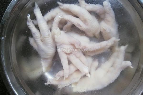 脱骨凤爪的做法图解2