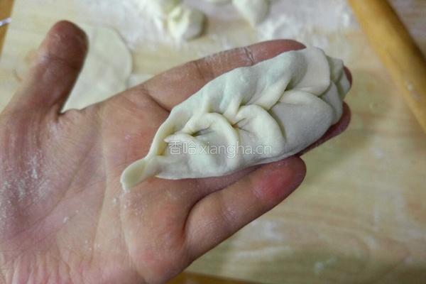 青椒馅饺子的做法图解20