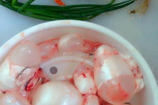 红烧鱼泡的做法图解1