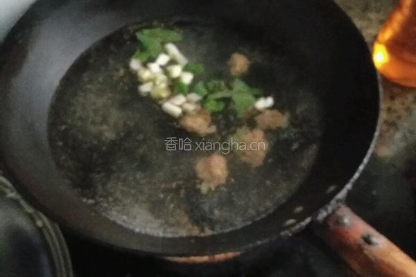 白菜炖肉丸子的做法图解3