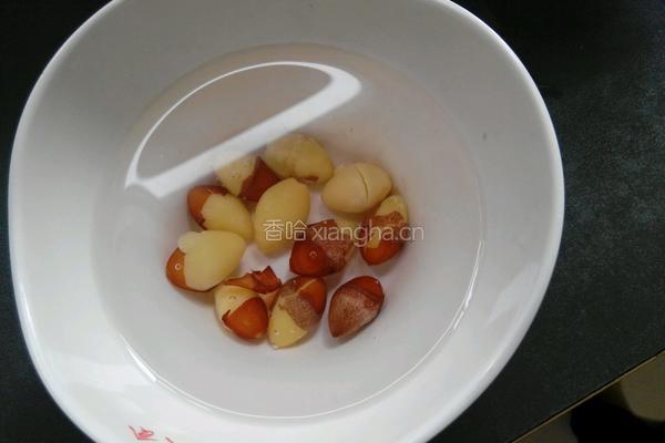 白果松仁炒玉米的做法图解3