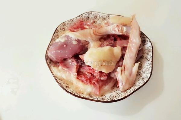 可乐鸭的做法图解1