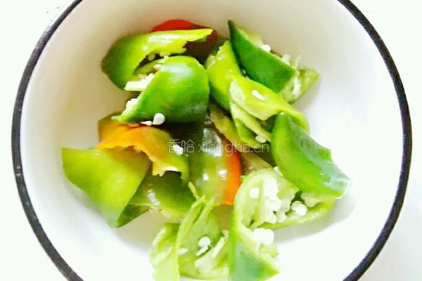 清炒松蘑的做法图解3