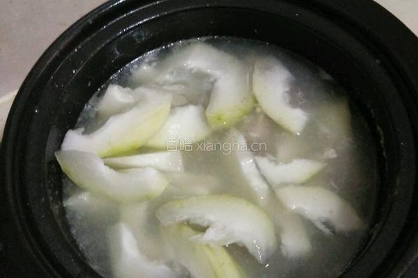 冬瓜排骨薏米汤的做法图解6