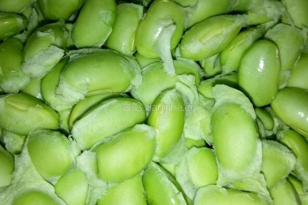 毛豆丝瓜的做法图解1
