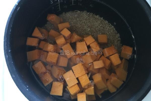 南瓜燕麦粥的做法图解3