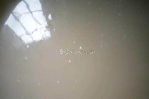 南瓜粥的做法图解2