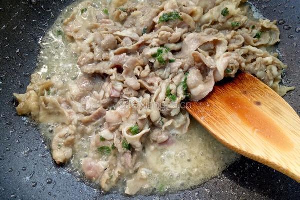 孜然羊肉洋葱的做法图解4