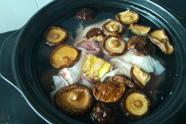 清炖土鸡的做法图解3