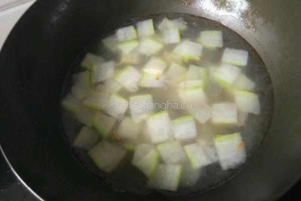 冬瓜瑶柱汤的做法图解5