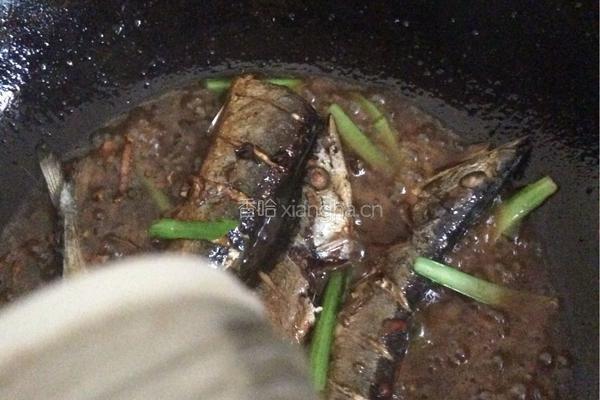 红烧秋刀鱼的做法图解10