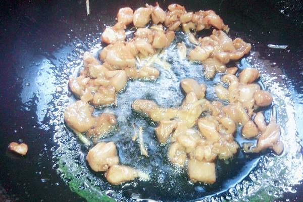 鸡肉炒藕丁的做法图解5