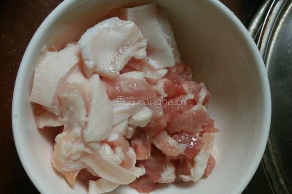 胡萝卜土豆烧肉的做法图解3